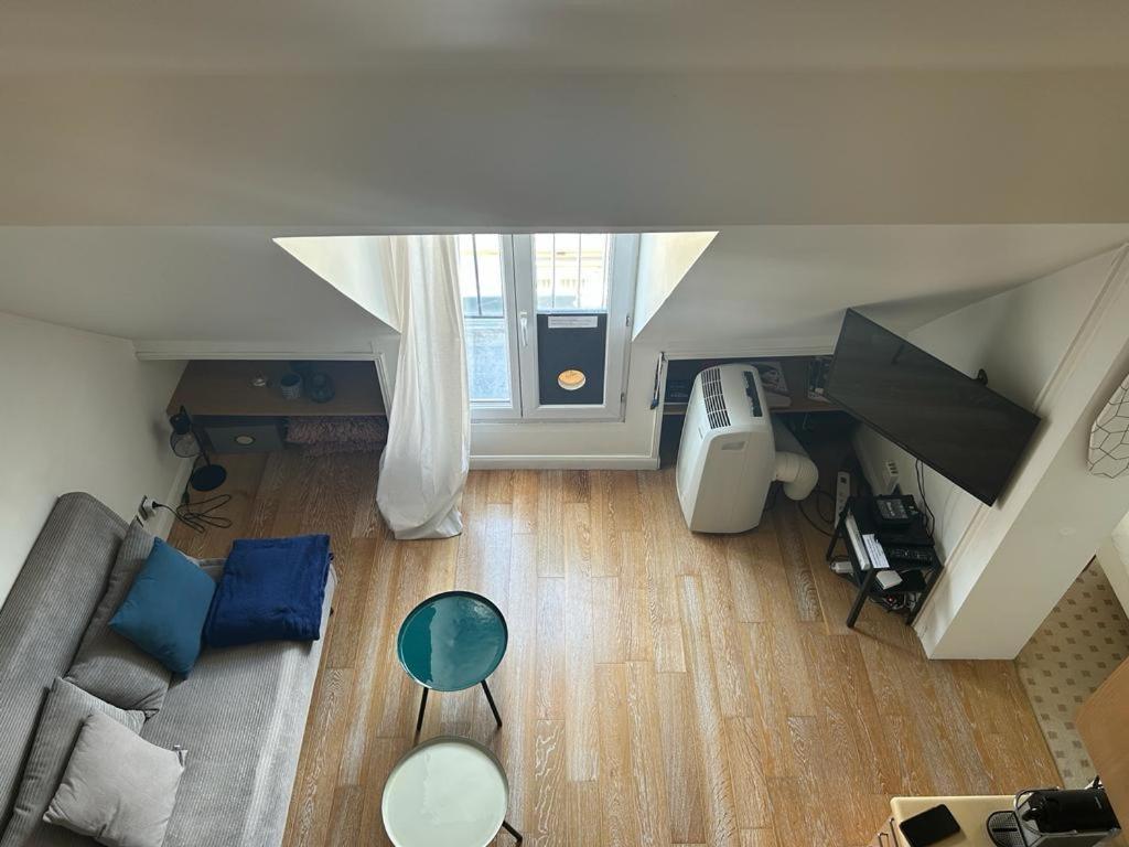 Apartment Confort Au Coeur De 8e, 5e Etage Avec Ascenseur Paris