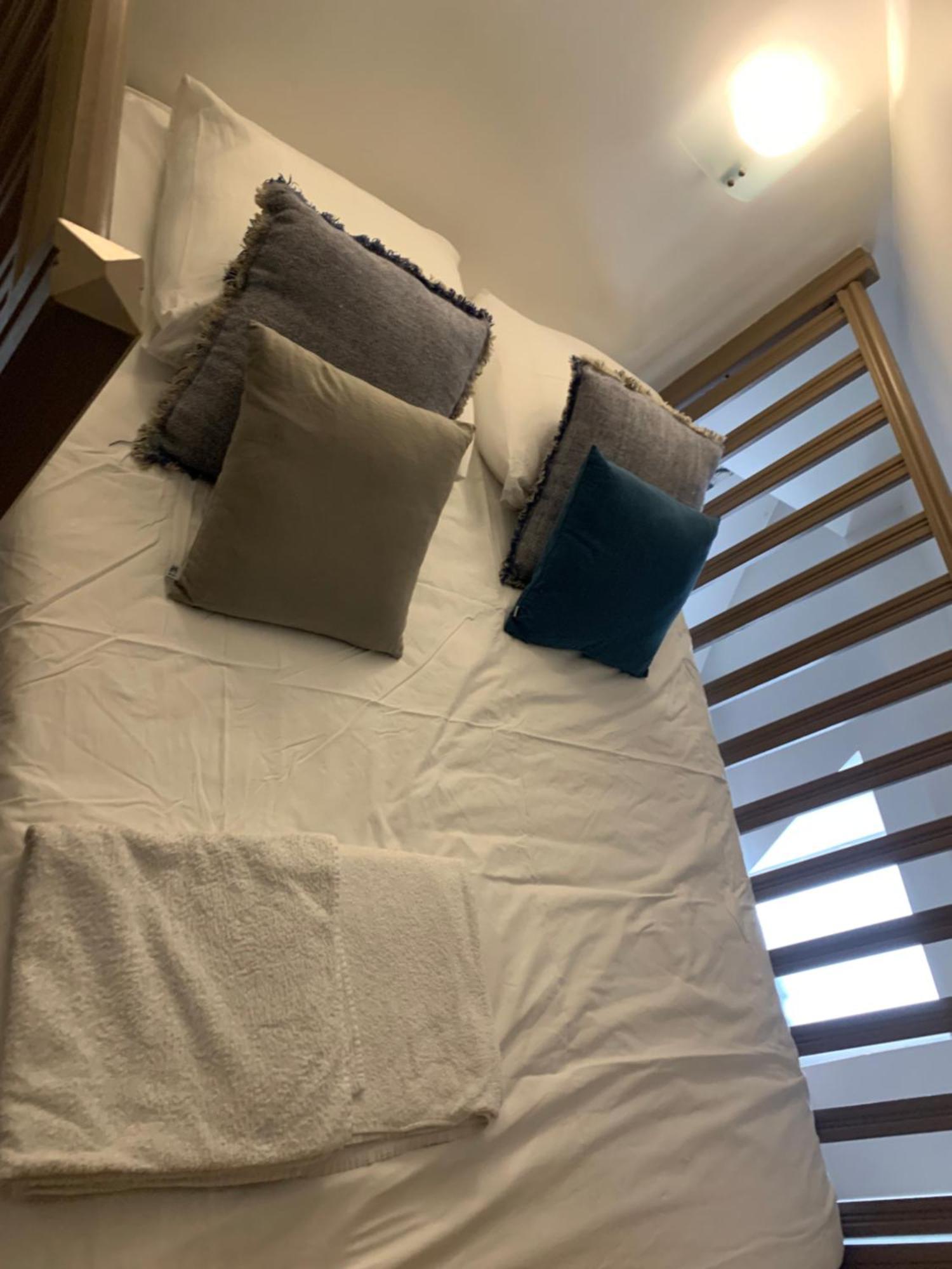 Confort Au Coeur De 8e, 5e Etage Avec Ascenseur *
