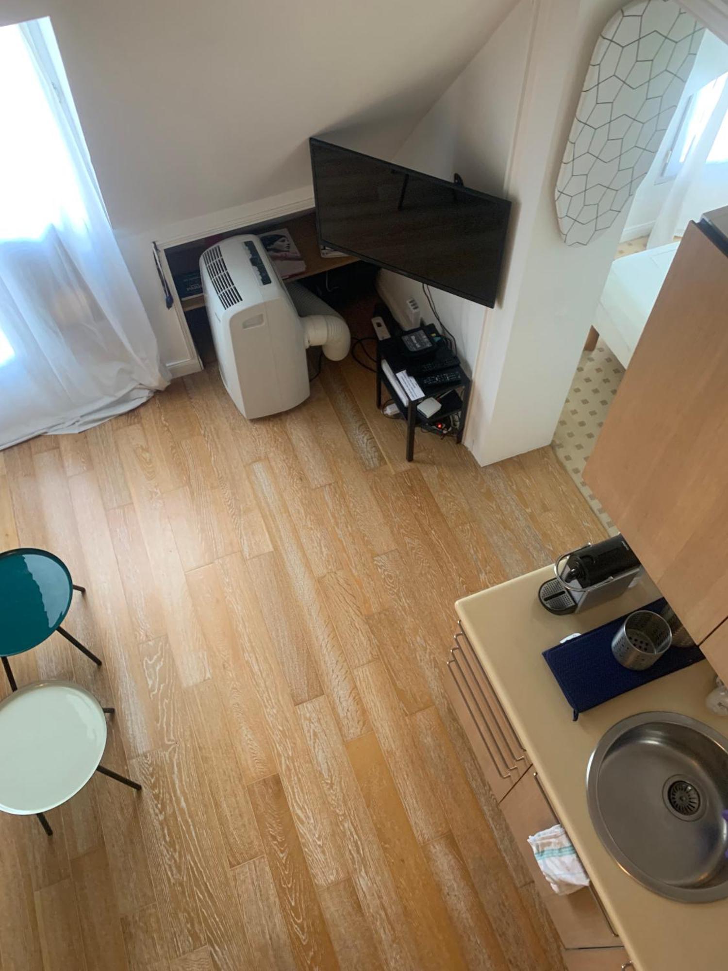 Confort Au Coeur De 8e, 5e Etage Avec Ascenseur Apartment *
