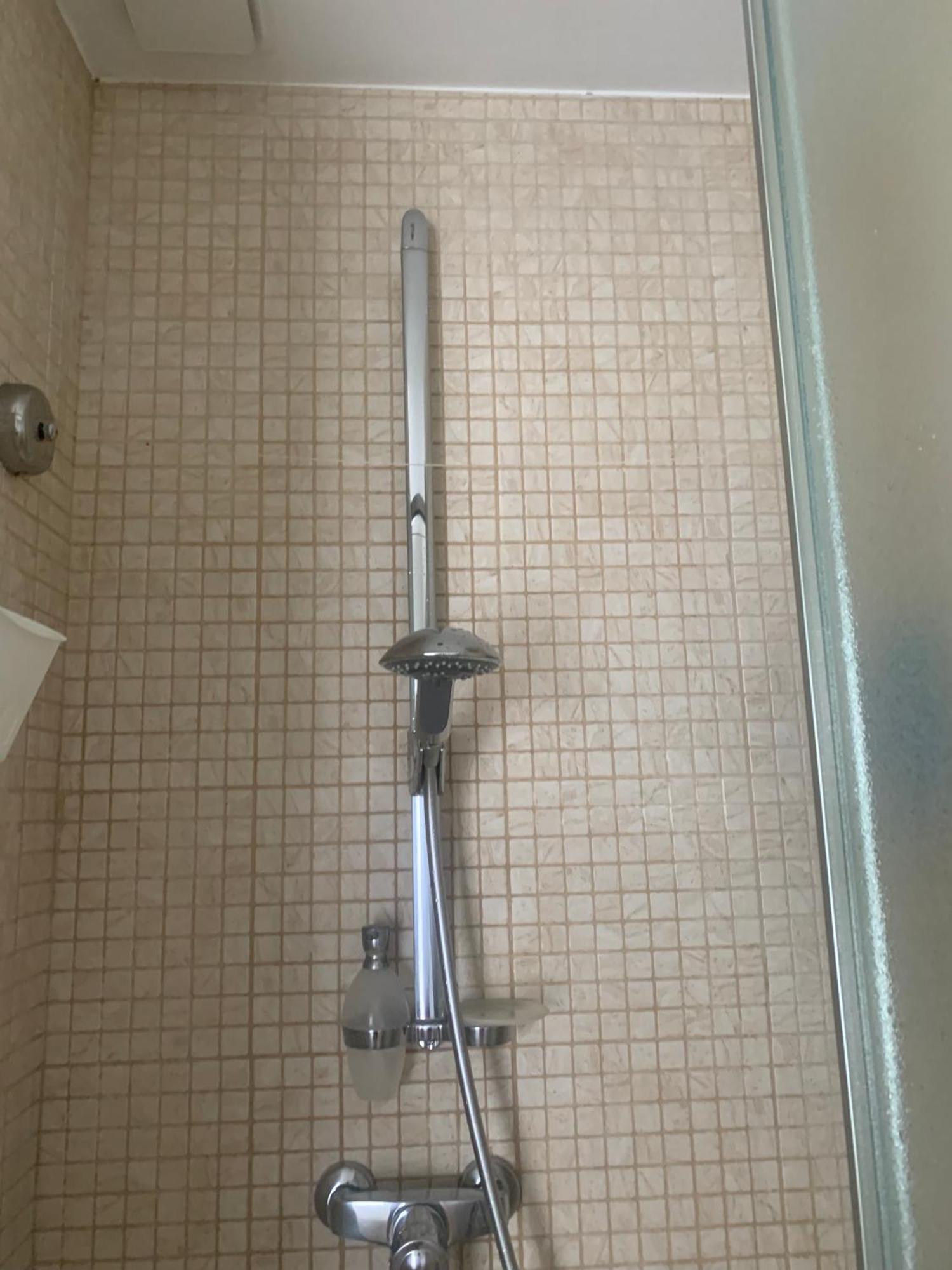 Apartment Confort Au Coeur De 8e, 5e Etage Avec Ascenseur Paris